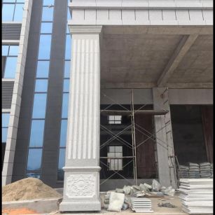 河北 芝麻白光面花岗岩门楼大柱（罗马柱）配雕花底座