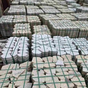 河北 黄金麻白麻花岗岩荔枝面地铺石(冰裂纹)