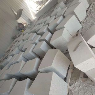 河北 白麻花岗岩异形坐凳