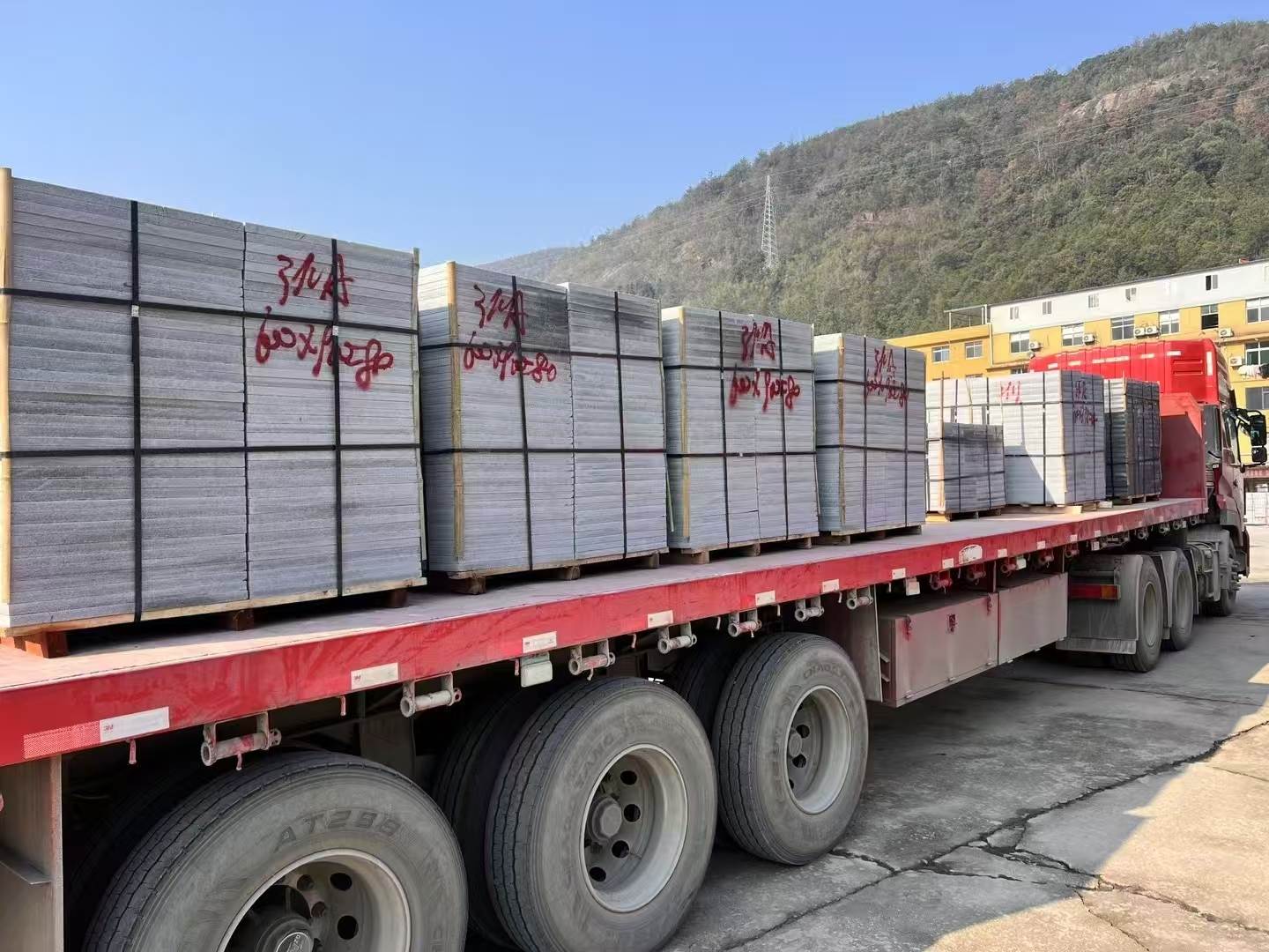 河北 芝麻灰地铺石出货日常