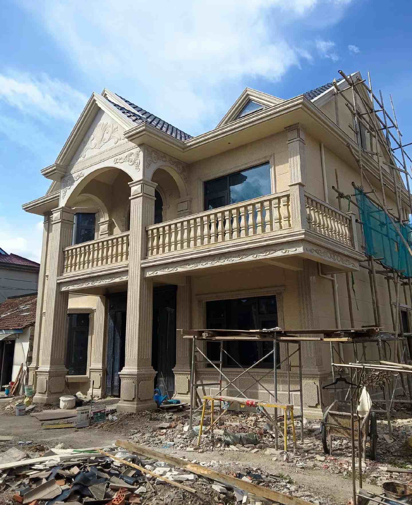 河北 黄金麻花岗岩石材私人别墅雕花门楼柱阳台栏杆