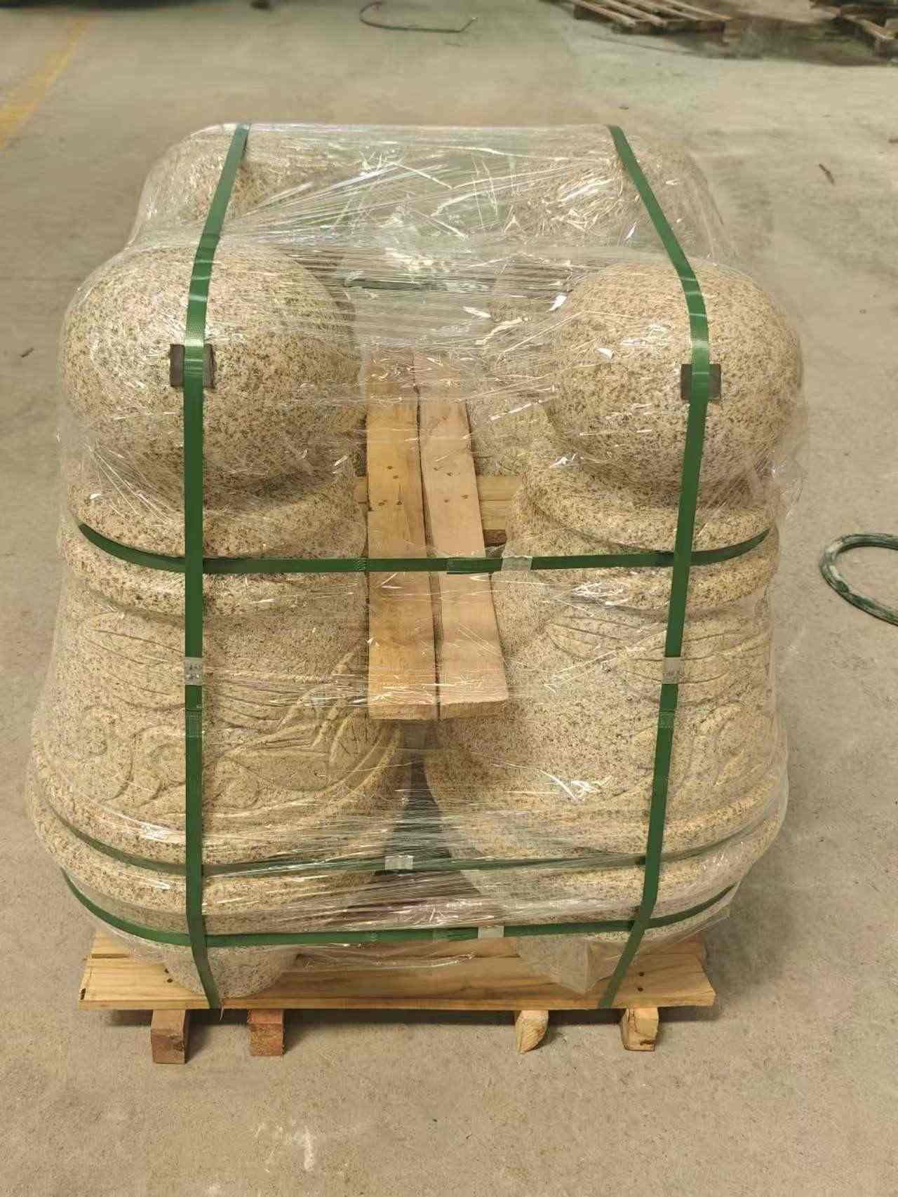 河北 黄金麻异形定制雕花——棒棒糖挡车柱