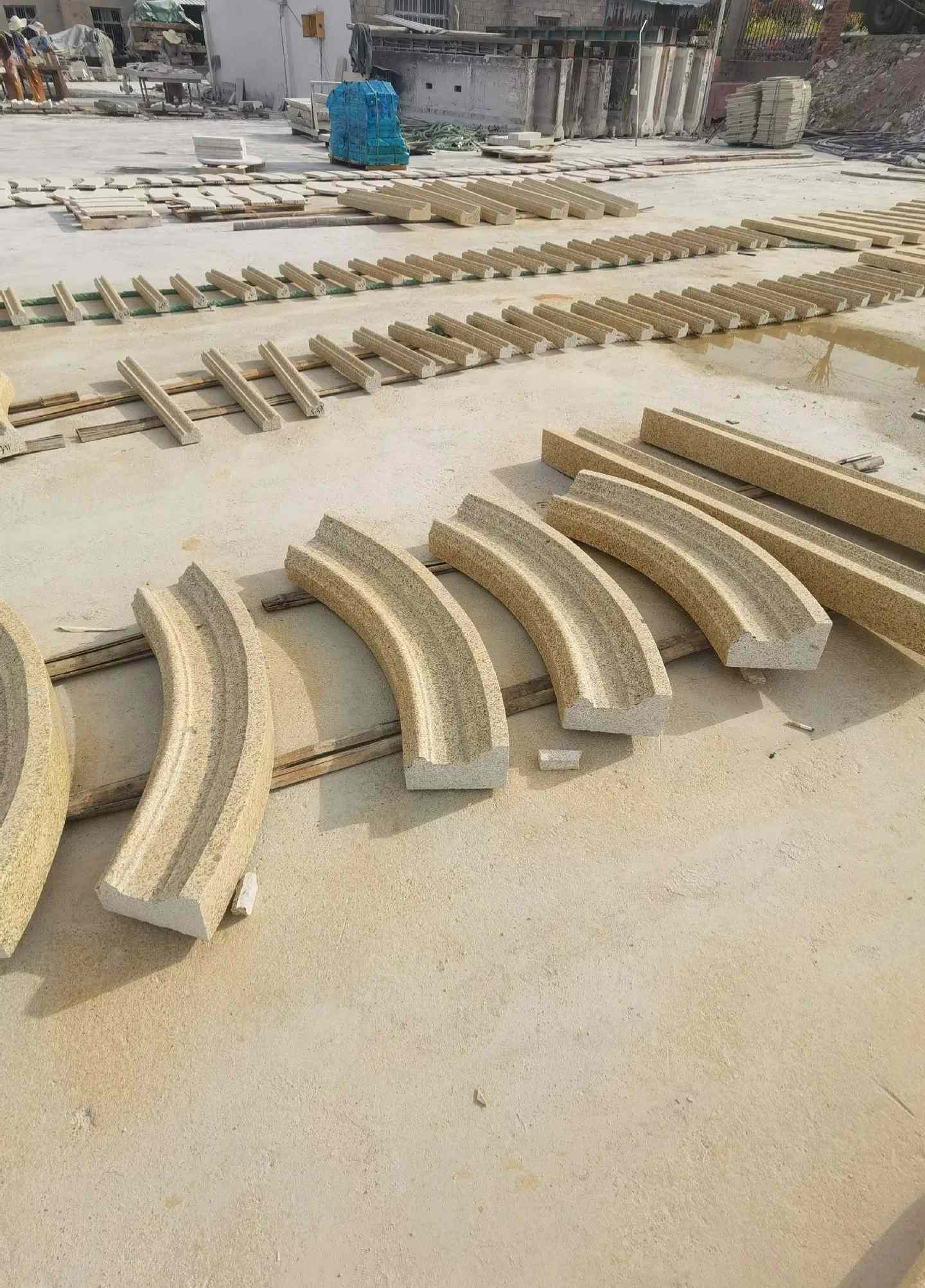 河北 黄金麻花岗岩别墅线条