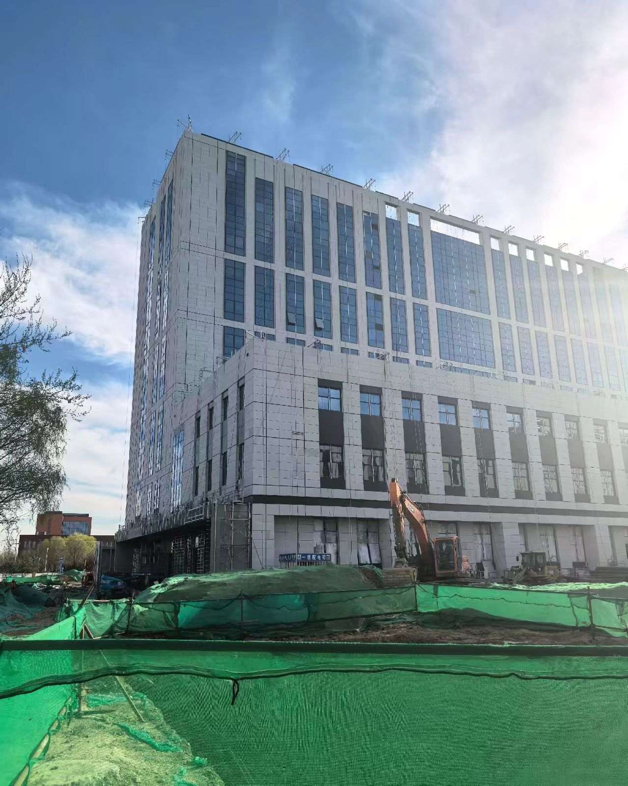 河北 白麻花岗岩石材外墙干挂