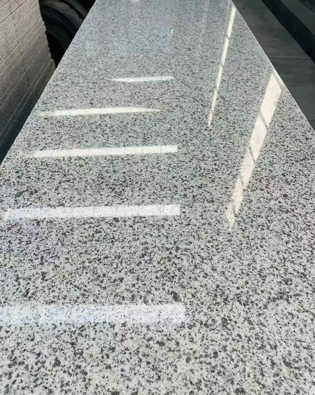 河北 白麻花岗岩光面毛板