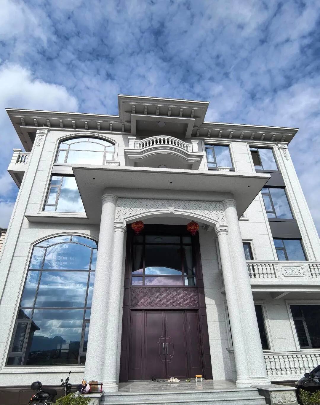 河北白麻别墅外墙干挂石材效果示例