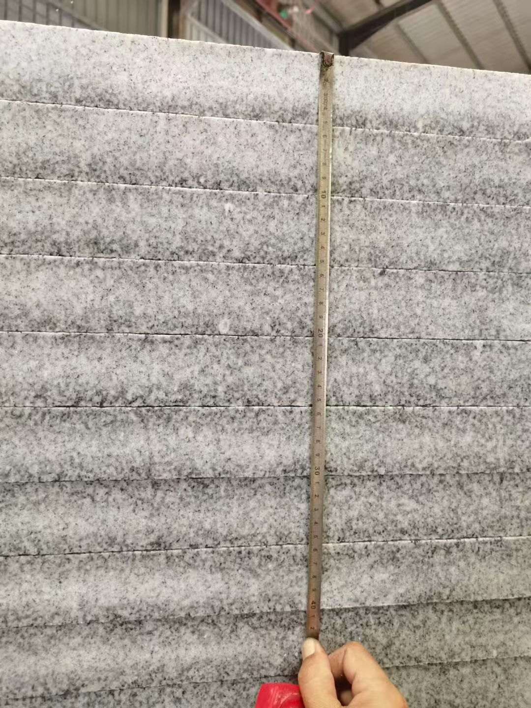 河北 芝麻白火烧成品厚薄均匀，B料价格接近A料质量