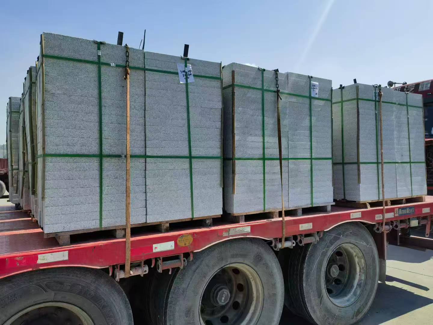 河北芝麻白花岗岩出货日常地铺石